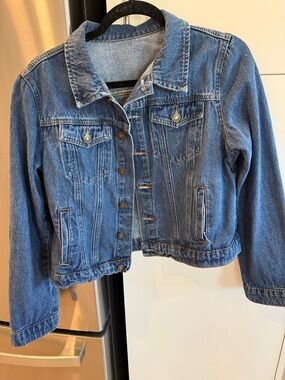 SHEIN women’s  Blue Denim Button-Up Jean Jacket